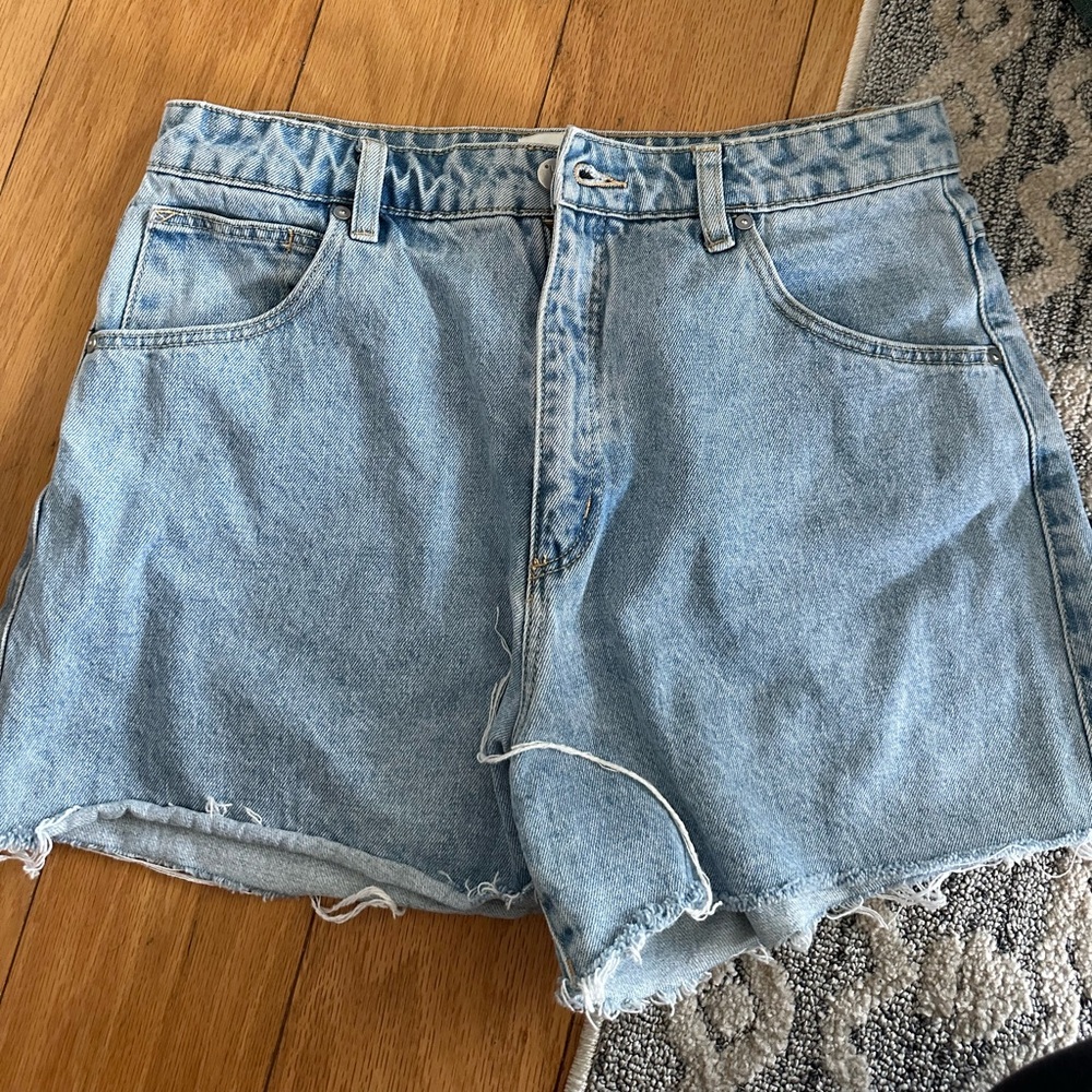 Abrand High Waisted Shorts - size 30